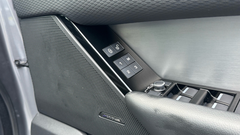 Land Rover Range Rover Velar 2.0 D180 R-Dynamic S 5dr Auto Diesel Estate